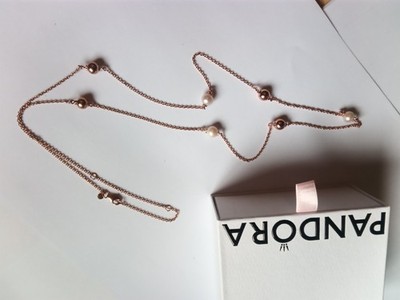 Pandora Halskette lang rosegoldfarbe Kugeln und Perlen weiß Länge verstellbar