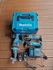 Makita 18V LXT 4 Piece Tool Kit 2 x  Batterys  Charger Case  