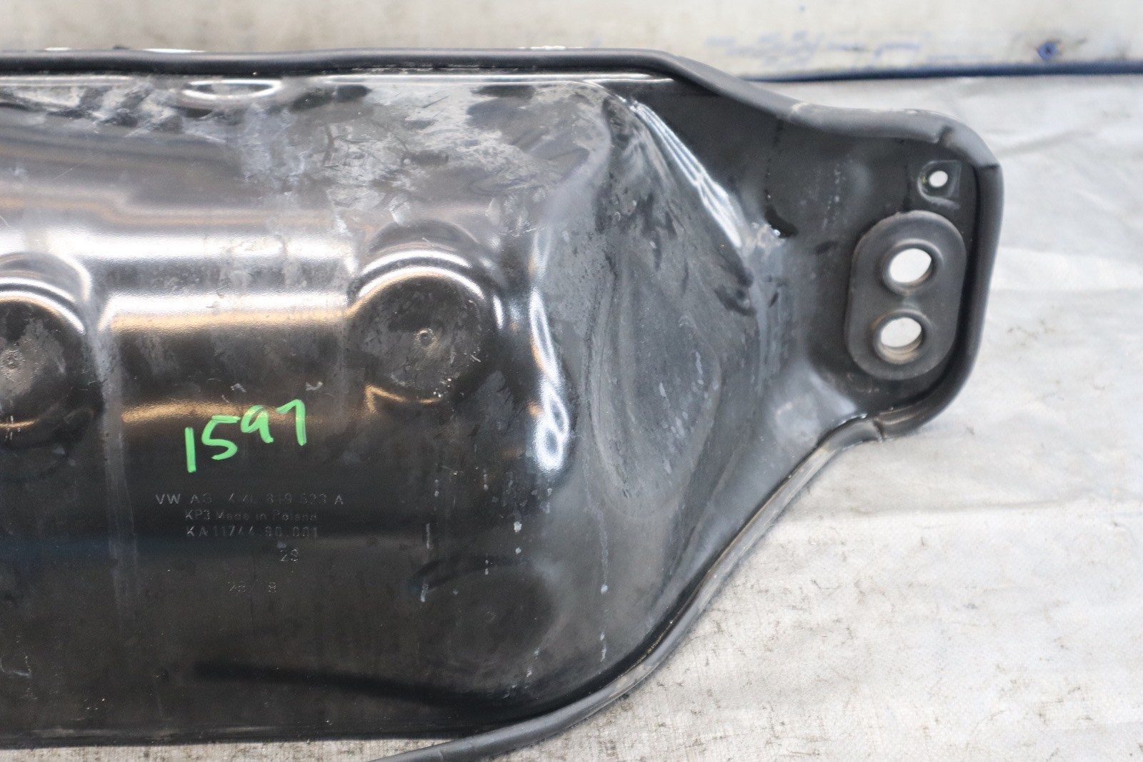 2018 2019 LAMBORGHINI URUS 4.0L V8 OEM FRONT PANEL WATER BOX COWL 4M0819523A