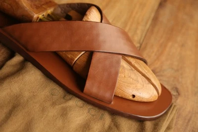 Gucci GG Monogram Brown Leather Sandals Sliders Flip Flops Men UK 8 US 9 - Image 1 of 4