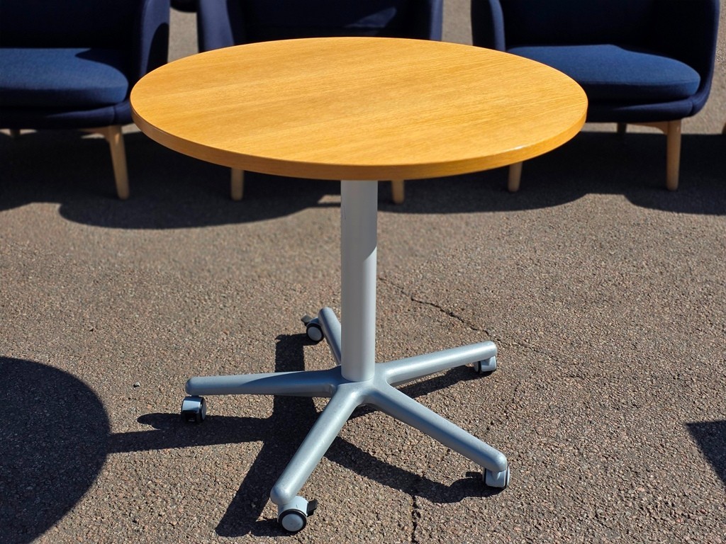 Picture 1 of 4