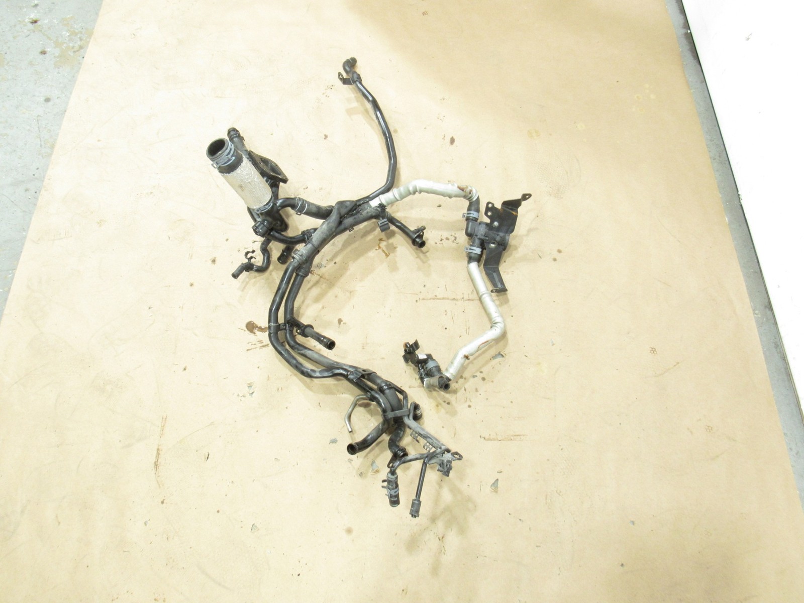 12-18 Bentley Continental GT W12 2015 6.0L Coolant Pipe Line Hose Tube Set |:A