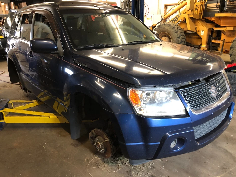 Faro Suzuki Grand Vitara 2012 (pasajero) 2006-2013 halógeno Foto 2 de 4