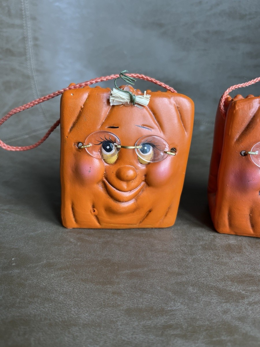 Set 2 Vtg Anthropomorphic Ceramic Pumpkin Face Smiling Paper Bag