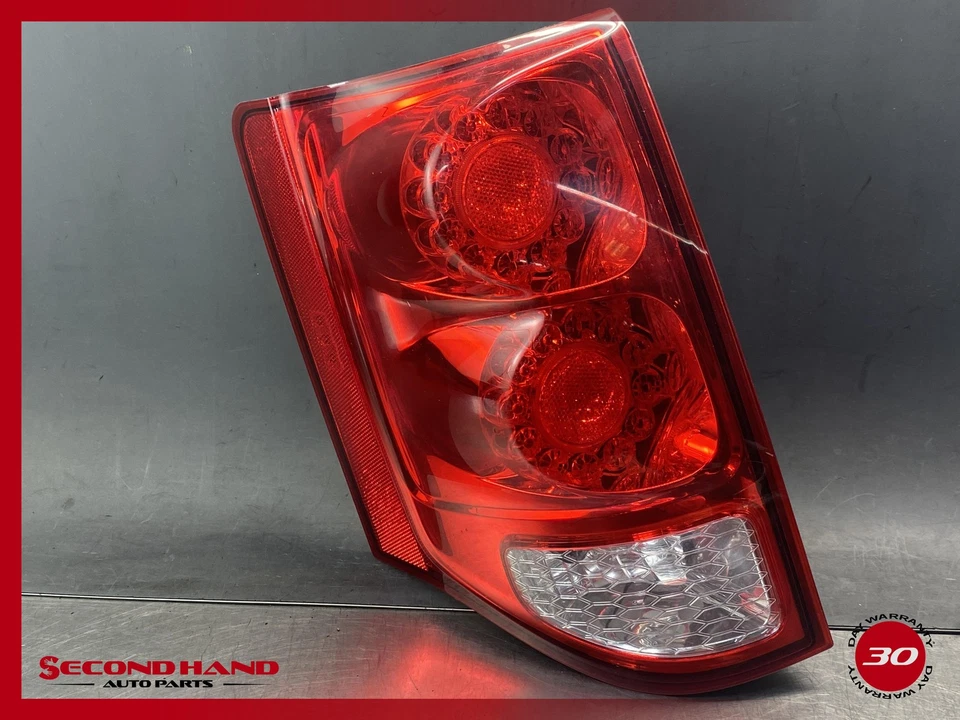 Dodge Grand Caravan 2011-2018 conductor lado izquierdo freno trasero luz trasera led OEM Foto 4 de 4