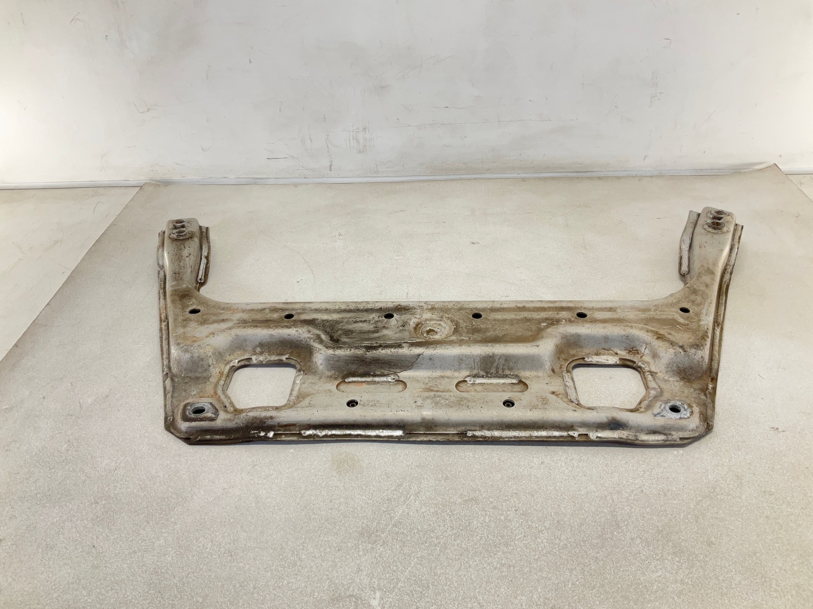 17-20 MASERATI Levante 3.0L Front Engine Cradle Crossmember Mount Support