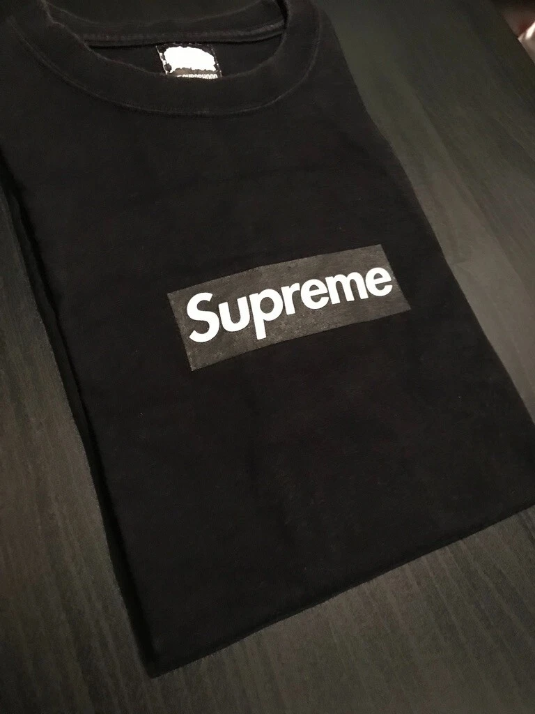 T shirt logo boîte noire sur noire Supreme x NBHD taille petite 100 % authentique !