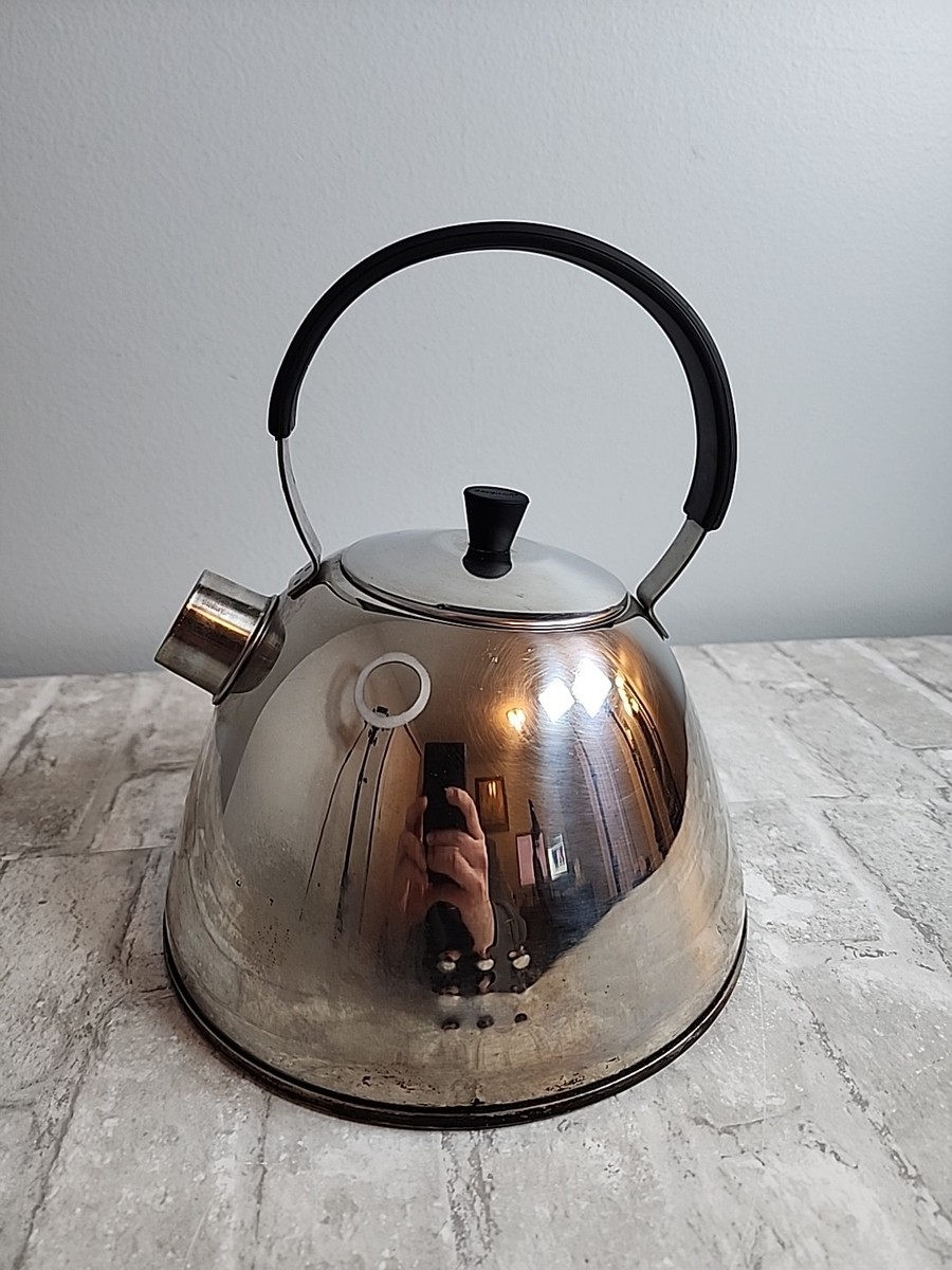 ベルギー トゥルネー窯のティー・ボウル BergHOFF 18/10 Stainless Steel Tea Kettle Induction Ready Made in