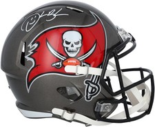 Derrick Brooks Tampa Bay Buccaneers Autographed Riddell Speed Replica Helmet