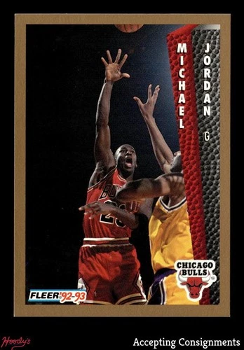 1992-93 Fleer #32 Michael Jordan Bulls HOF