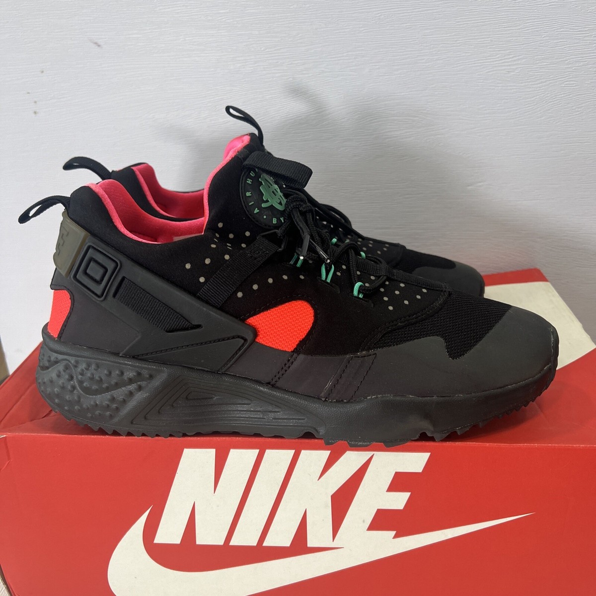 Size 10 Nike Air Huarache Utility PRM Hologram