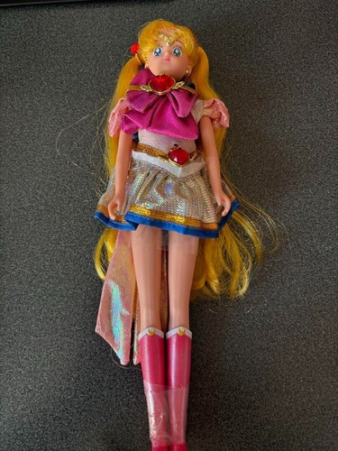 Vintage Super Sailor Moon Doll - Rare Collectible from Original Release Japan - Picture 2 of 5