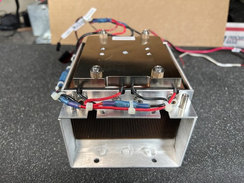 Diserbatoio di calore con refrigeratore termoelettrico Peltier 24 V 200 W TEC per diodo laser FAP FCBar - Foto 5 di 6