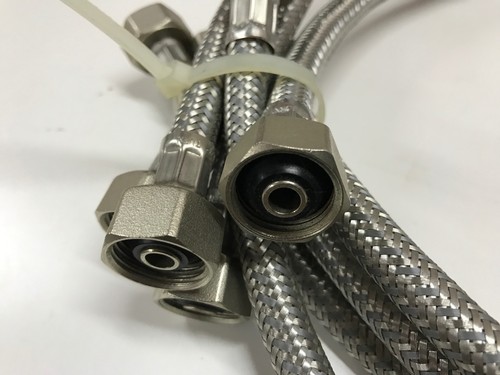 4 X 90CM HIGH QUALITY STAINLESS STEEL GAS HOSE WITH WASHER FITTINGS - Picture 2 of 2