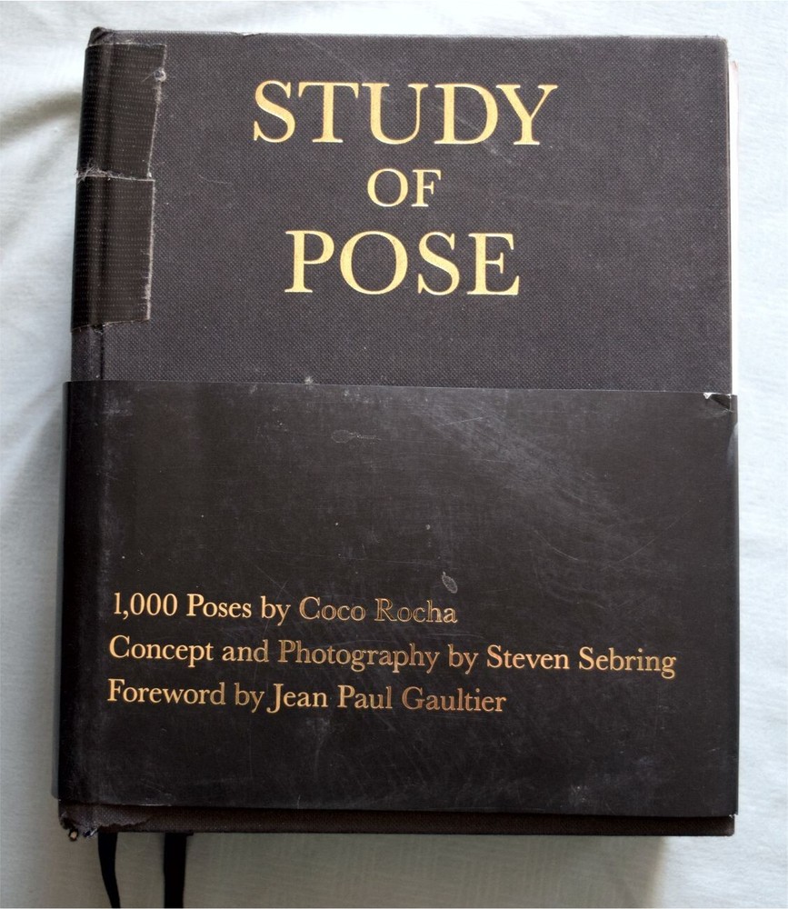 Study of Pose book with 1000 pages of models posing