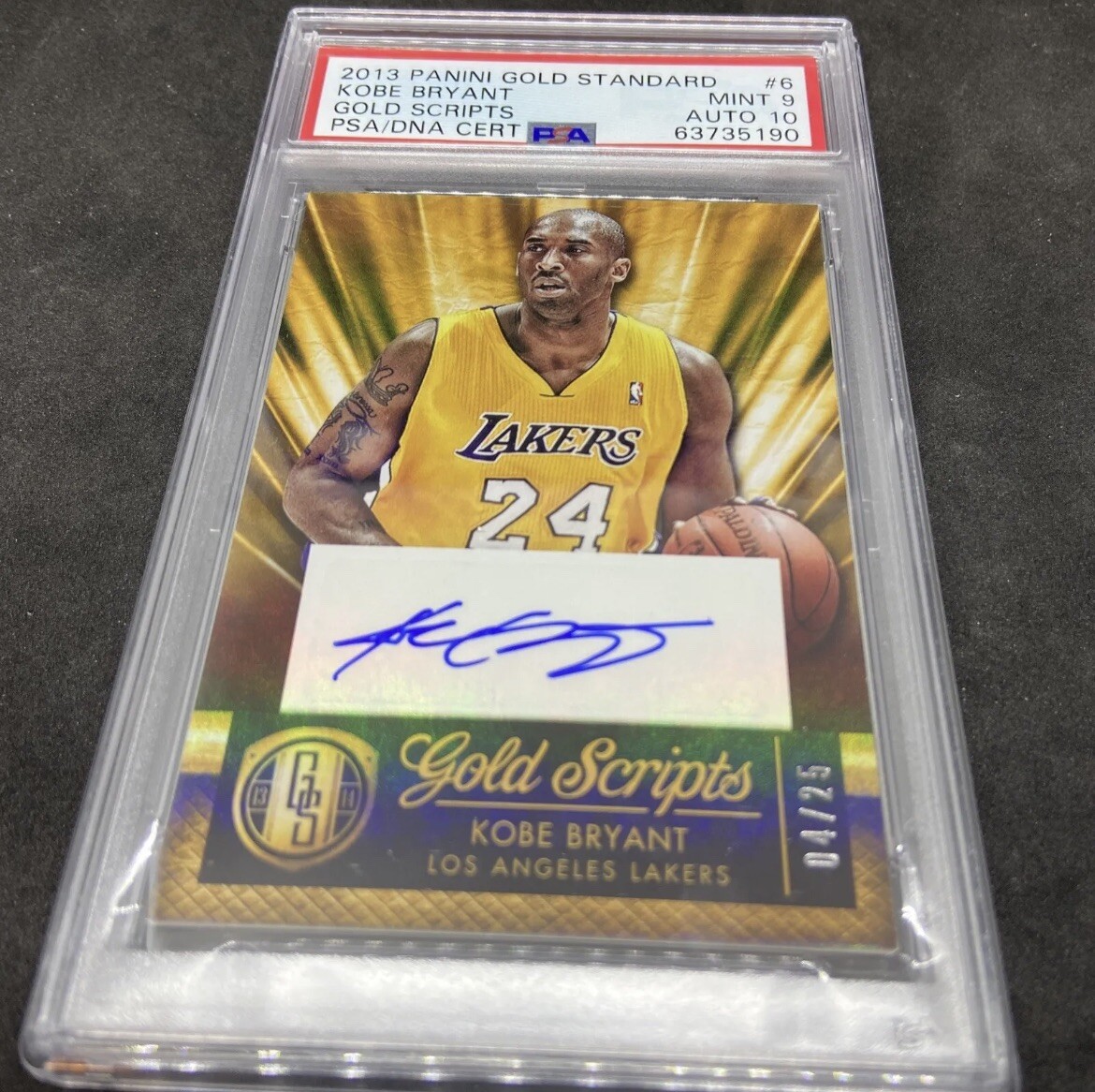 エディンソン・カバーニ PANINI AUTOGRAPHS Black gold 2013 Panini Gold Standard Scripts #6 Auto Kobe Bryant Auto