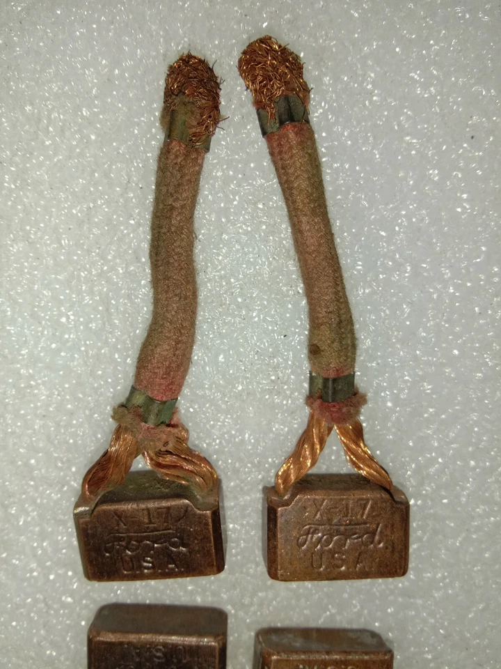 Jeep Willys Mb Ford Gpw Segunda Guerra Mundial G503 Nuevo de Lote Antiguo Juego de Cepillos Motor De Arranque Ford Marcado Foto 2 de 4