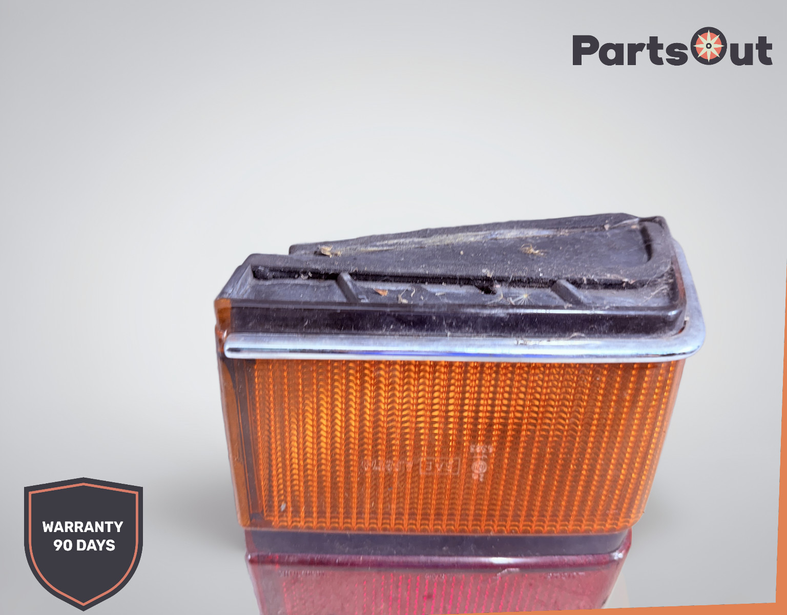 Rolls-Royce Silver Spirit 1981-1996 Rear Right Outer Tail light