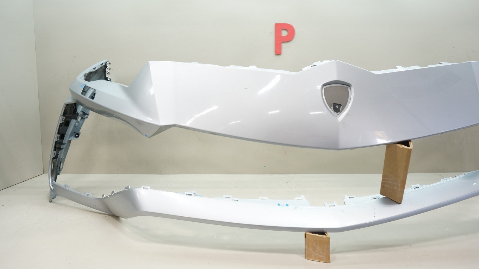 2019-2024 LAMBORGHINI URUS FRONT BUMPER COVER PANEL OEM 4ML807437