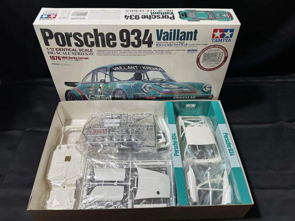 TAMIYA ITEM12056 Kit plastica scala 1/12 serie grande Porche 934 Valiant 1976... - Immagine 2 di 3