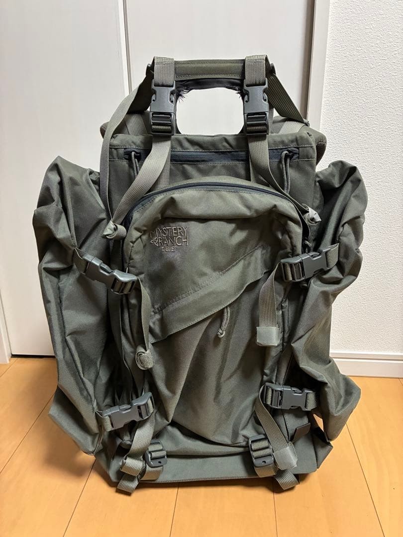 MYSTERY RANCH Cabinet Hiking Backpack - Medium Size - Foliage - Used
