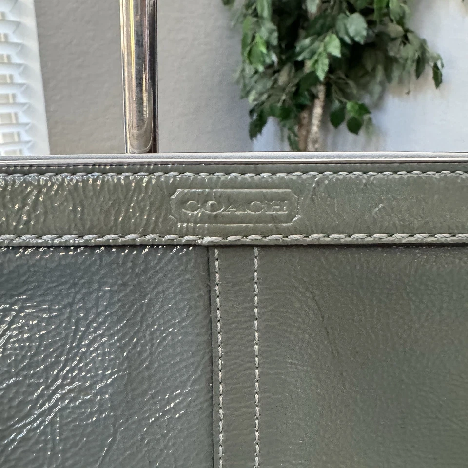 Coach patent Leather Clutch Gray - Image 4 of 4