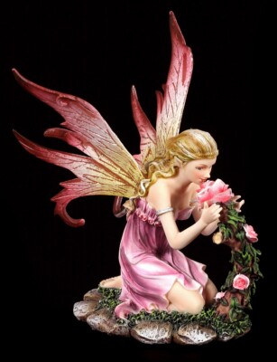 Elfen Figur Fee Kniend Rosanna Riecht an Rose Blume Deko Fantasy