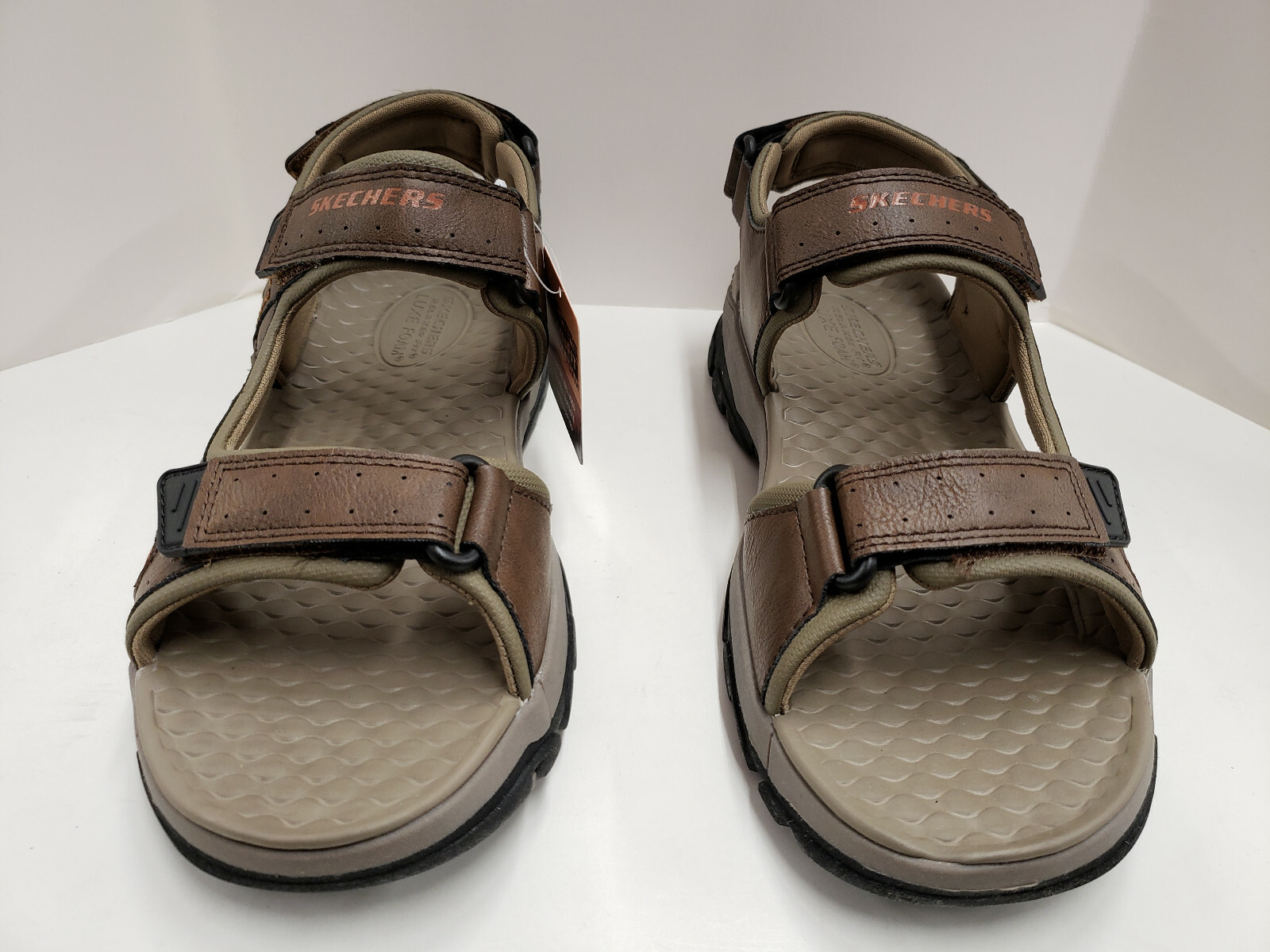 skechers tresmen hirano