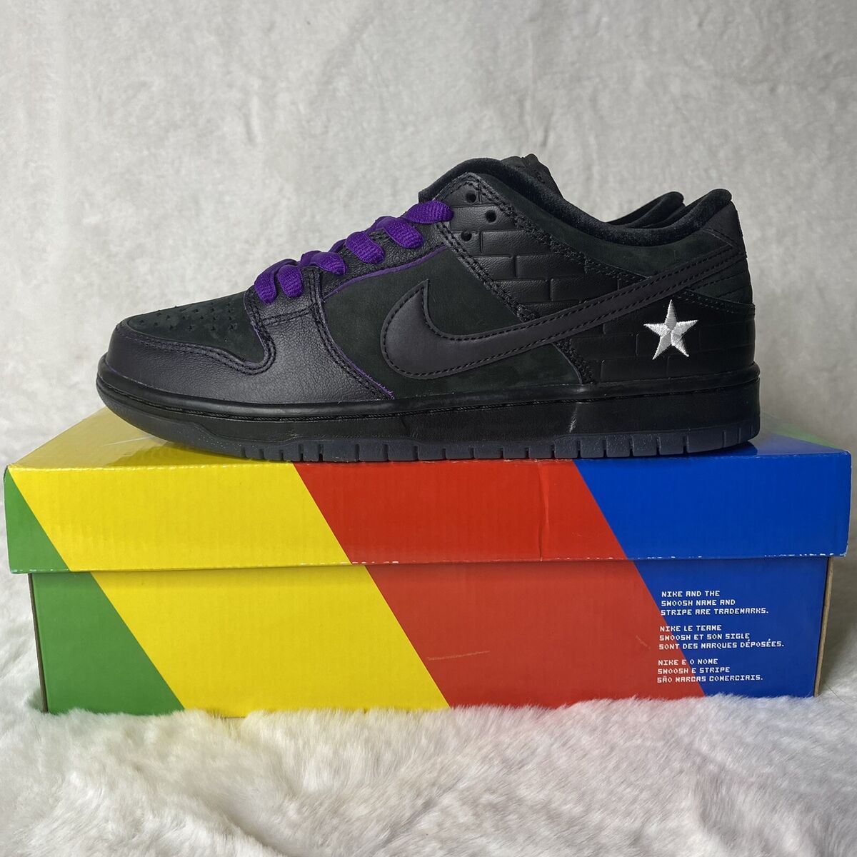 Familia x Nike SB Dunk Low First Avenue DJ1159-001