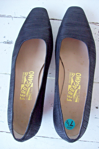 Salvatore Ferragamo Black Textured Leather Heels Pumps~Women's 7.5 B - 第 4/10 張圖片
