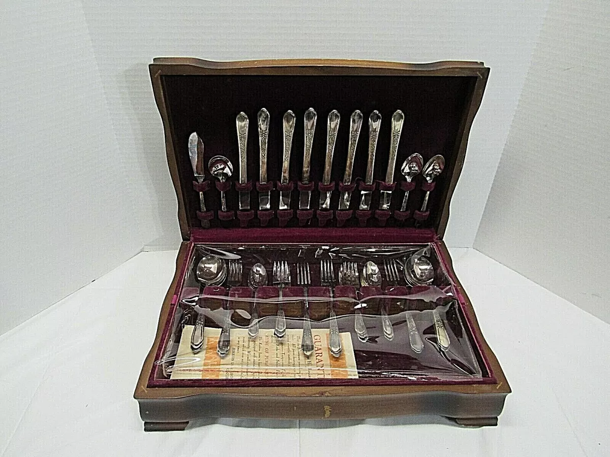 ONEIDA Simeon L. George H. Rogers Company Silverware 41 pieces