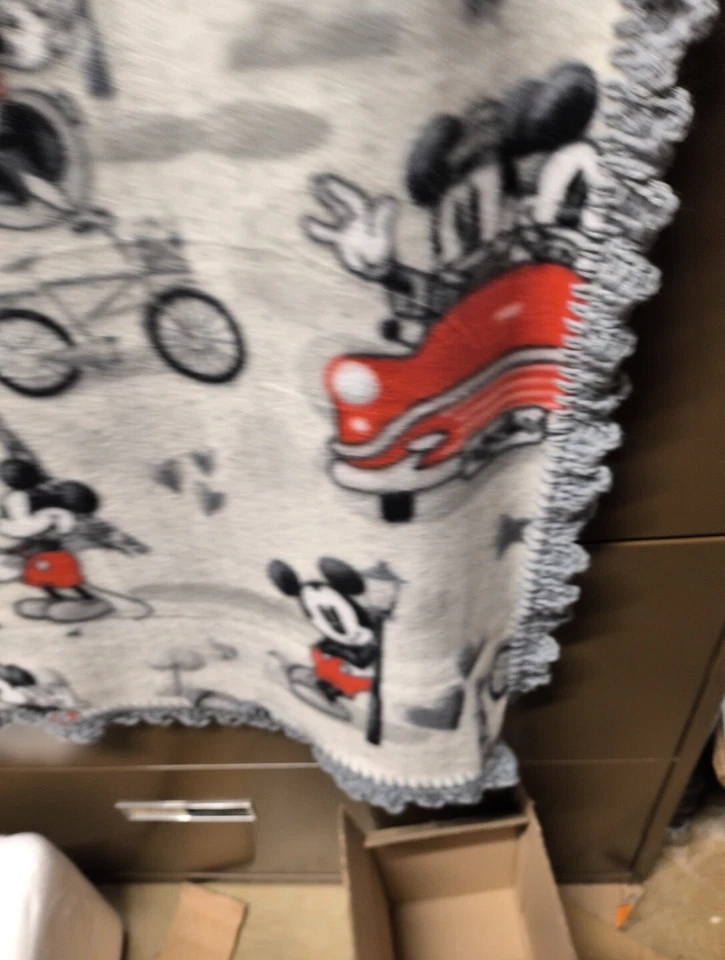 MICKEY AND MINNIE MOUSE RETRO-BEBÉ-MANTA-FLEECE-CROCHET-BORDE 29 X 42 Pulgadas Foto 4 de 4