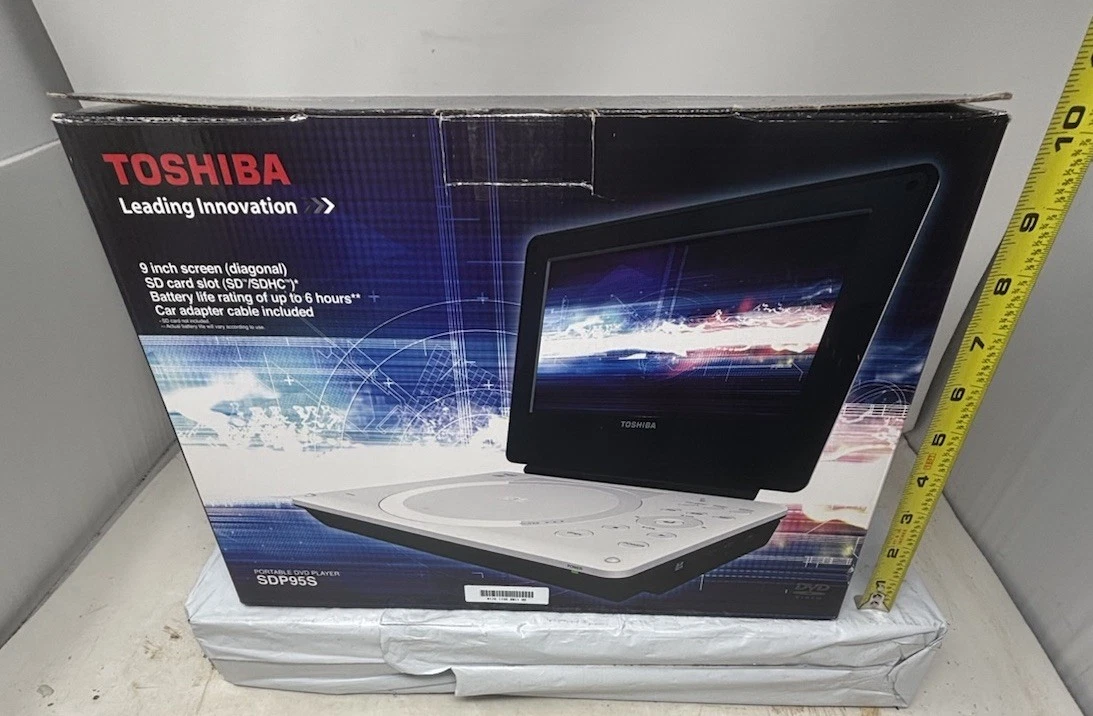 Toshiba DVD Players 8.0-10.9 in Screen for sale - eBay