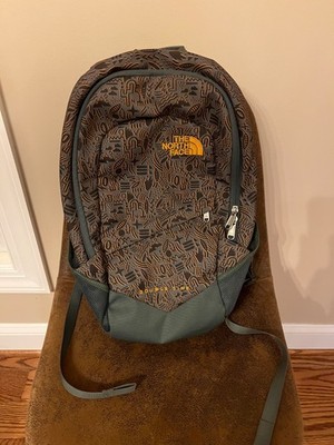 Green Northface backpack in very good condition