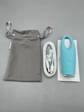 FOREO IRIS Illuminating Eye Massager Aqua – With Bag, Charger & Pouch Brand New