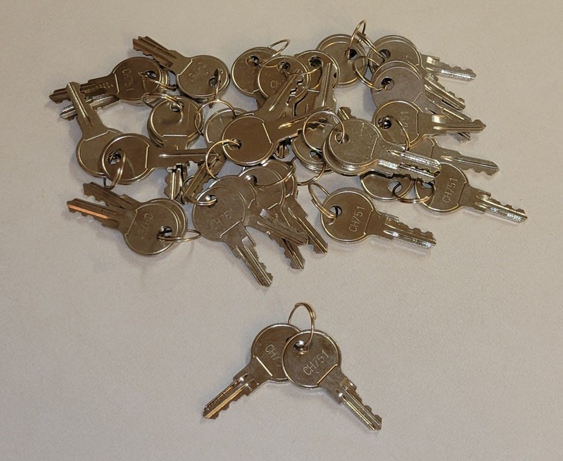 LOT OF 40 NEW CH751 KEYS UNIVERSAL CAM LOCK KEYS RV CABINET TOOLBOX UTILITY