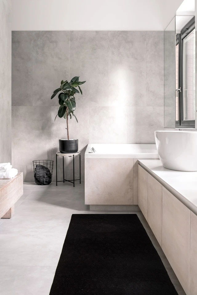 Vintage Hand-knotted Runner Rug 3'0" x 12'6" Traditional Oriental Wool Carpet - Image 2 of 4