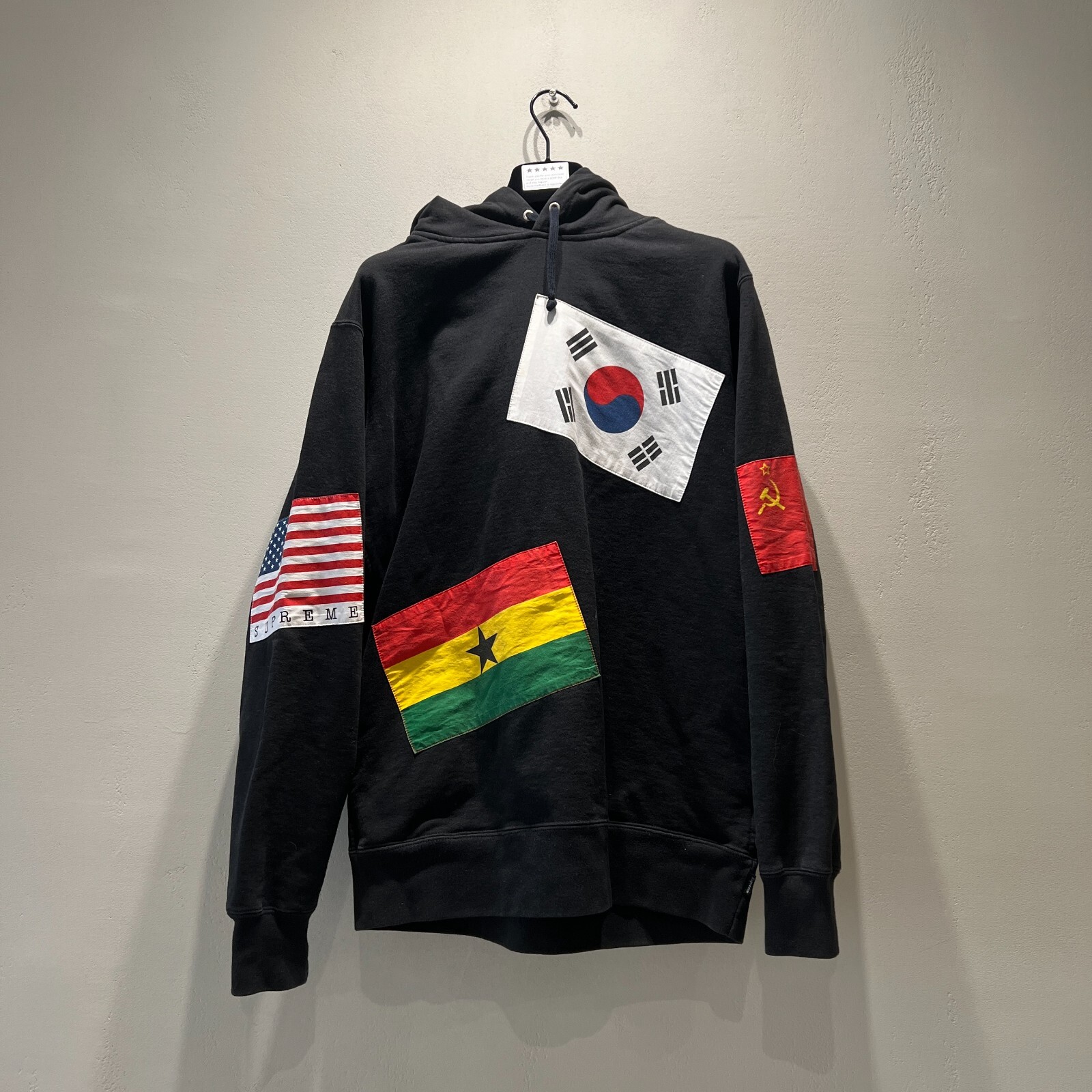 Supreme Flags Patch PulloverHooded Black / Made i… - image 6