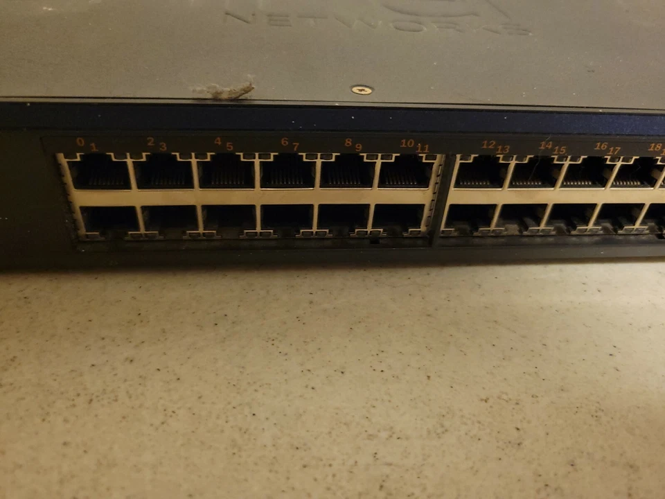 Juniper EX2200-24P-4G 24PRT 10/100/1000 BASE-T Ethernet Switch PoE 4 SFP ports  - Image 3 of 4