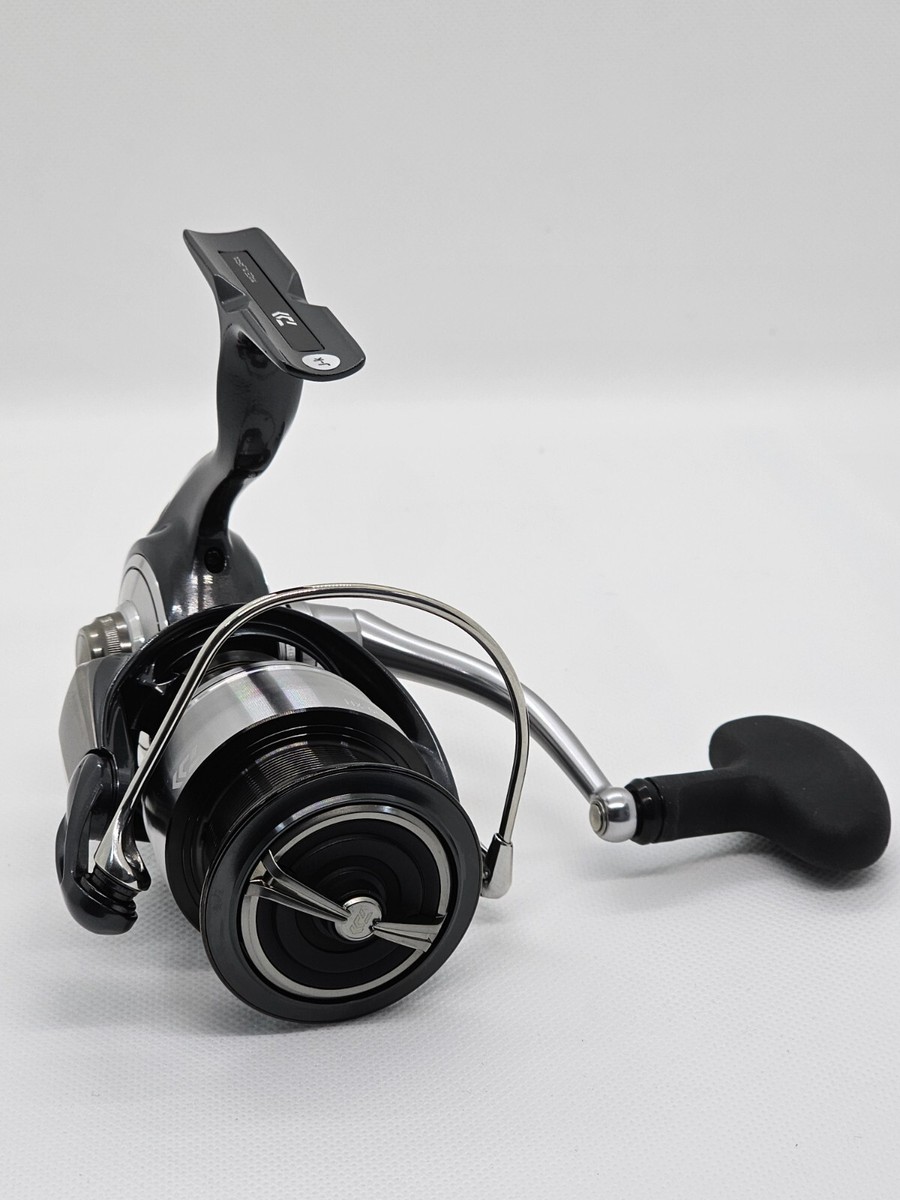 ダイワDAIWA カーボウィスカー瀬音ML 硬調90 80⇔90マルチレングス