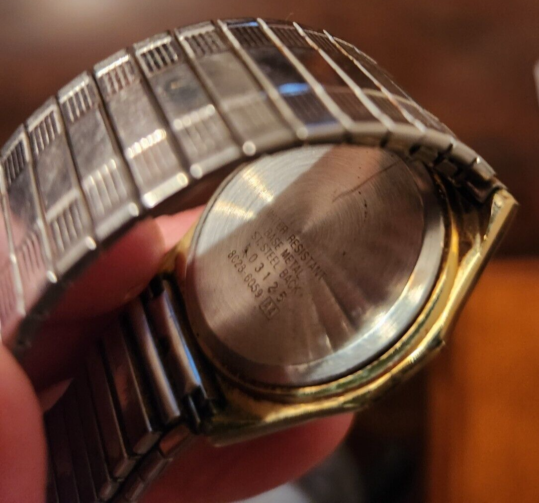Vintage Gold Face Seiko Quartz Men's Date Watch..Stretch Band