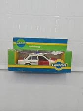 VINTAGE GAMA Notarztwagen 8932 OPEL-KADETT UNOPENED Boîte d'origine  1/43