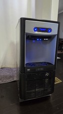 Follett Nugget Ice Maker and Water Dispenser 7CL100A 7LB Storage
