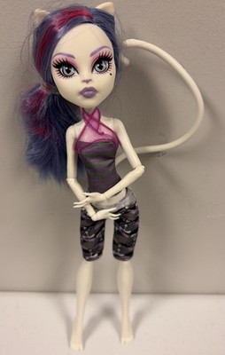 Monster High Catrine Demew Fangtastic Fitness Doll Girl Tail & Yoga Outfit