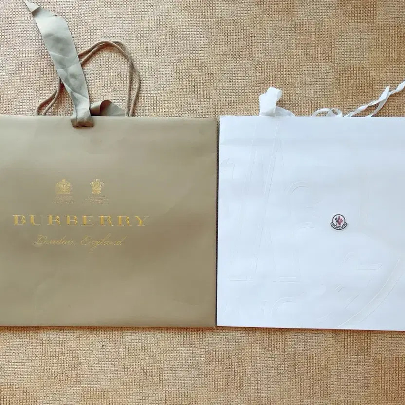 Burberry & Moncler Shopping Bags Bundle Set thumbnail 2