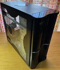 Case PC Thermaltake Soprano Mid Tower ATX Vintage 775