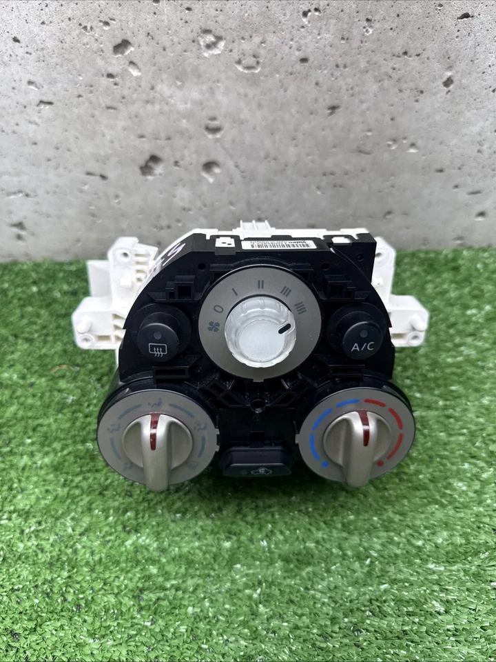 Nissan Cube 2009-2014 manual calentador de aire acondicionado interruptor de temperatura panel de unidad Foto 2 de 4