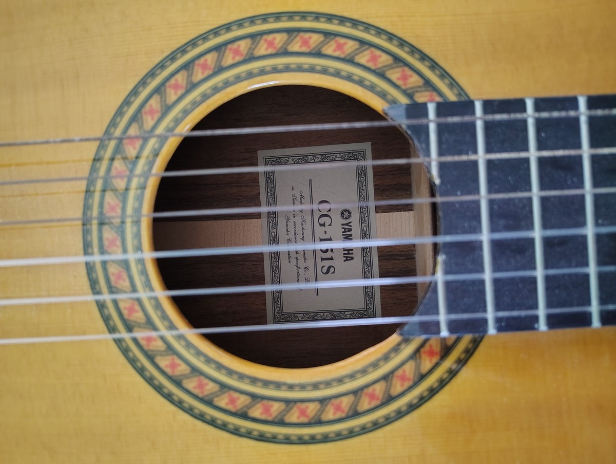 Yamaha CG-151S Classical Guitar w/ Case – Solid Spruce Top