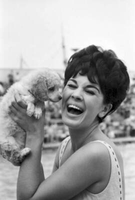 Diane Westbury 21 from Cheshire Heat Winner Miss Great Britain- 1965 Old Photo 1