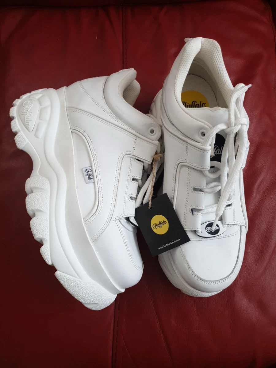 White buffalo best sale trainers